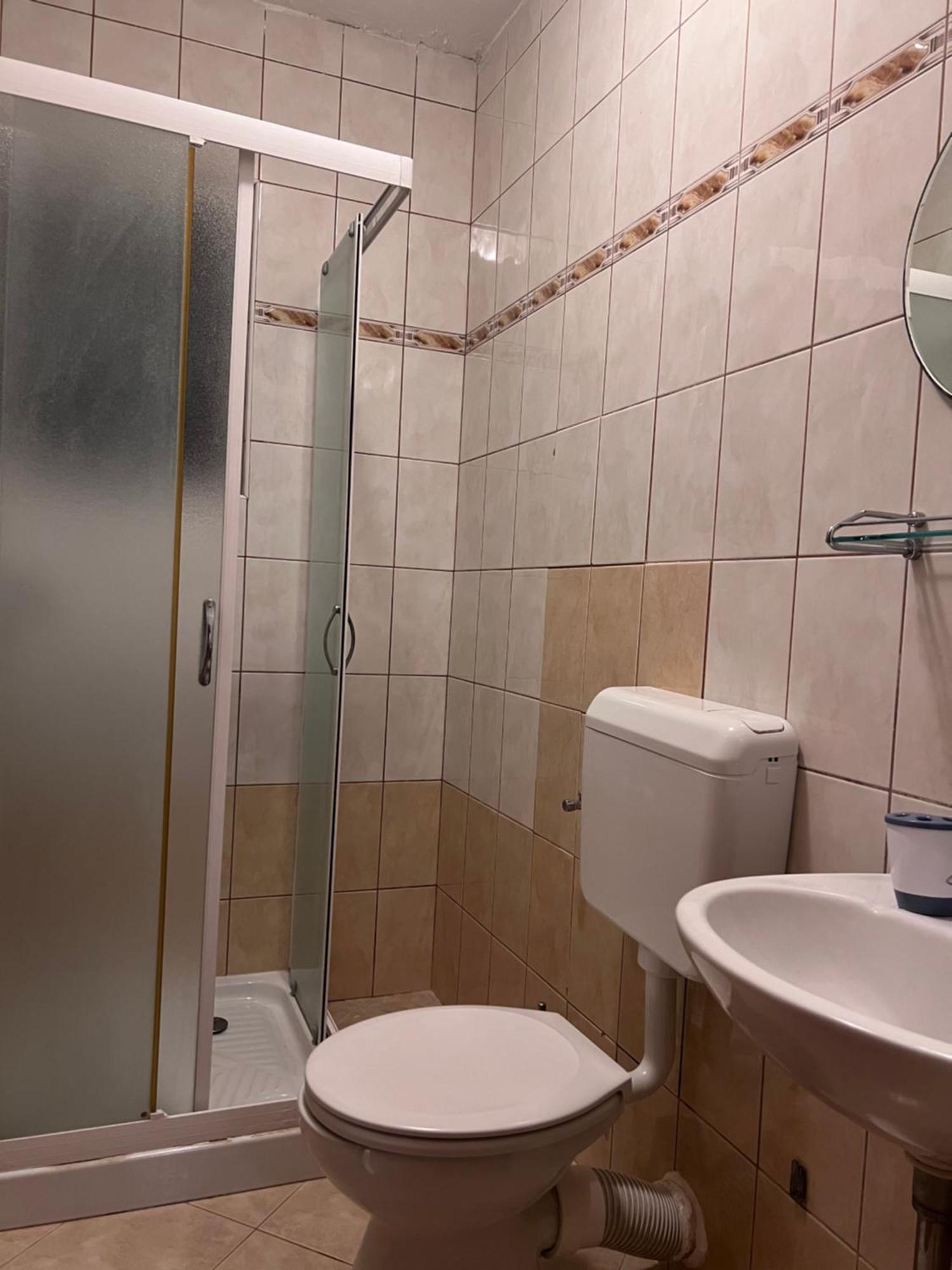 Apartments Palit Rab Bilik gambar